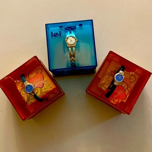 Three brand new watches in boxes mudd and lei Ladies Watch Lot of (10) Mudd L.e.i. Chic LA Express Geneva  main image 3